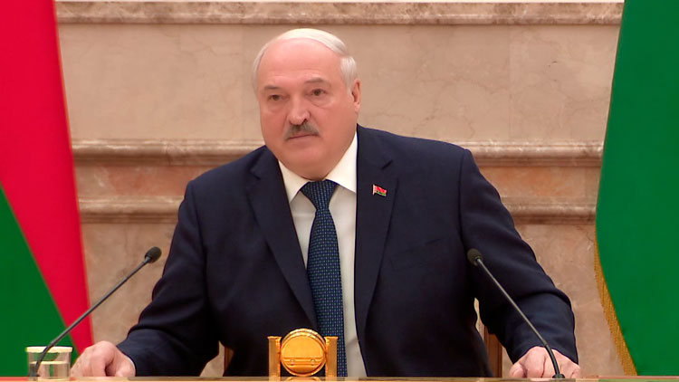 Лукашенко: нам как никогда нужно это единство! Чтобы выстоять