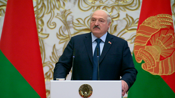 «Мы вам дремать не дадим, нужно использовать это время». Лукашенко о важности момента для белорусского АПК