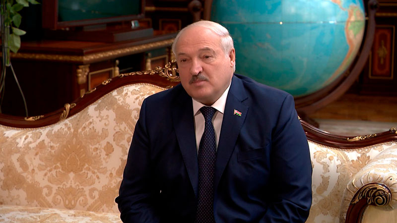 Лукашенко: только мужество, стойкость и сила сегодня могут определить будущее той или иной страны