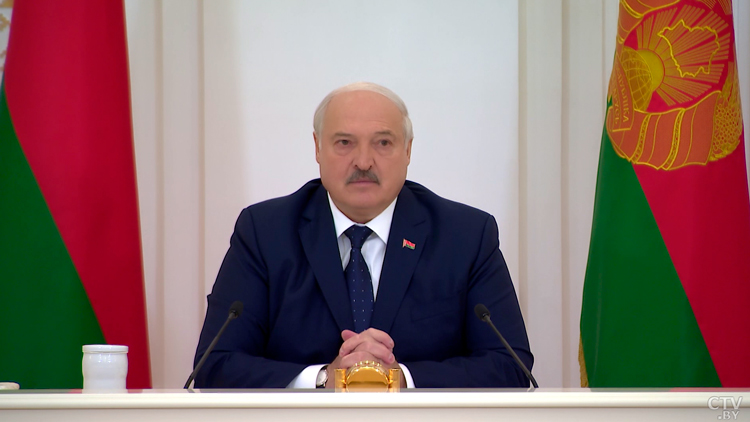 Самые яркие цитаты Лукашенко за 2023-й – подвели итоги года-8