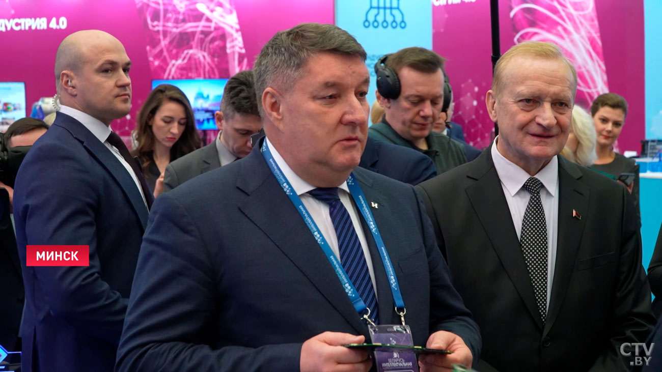 Лукашенко: в Беларуси достаточно научно-технических разработок не только для обороны, но и для мирной жизни-7