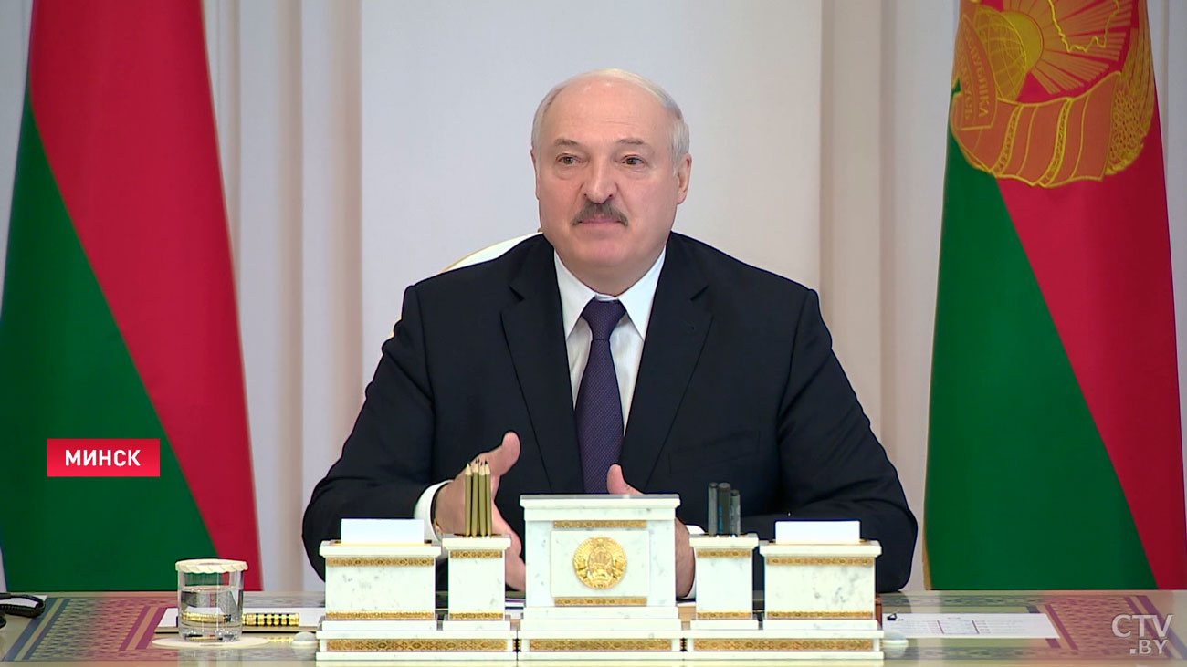 Лукашенко: реагировать на каждый чих людей, которые сидят в Польше или Литве, – ни одного вопроса мы не решим-4