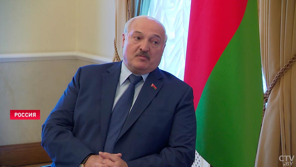 Лукашенко: «Мы преодолеем все невзгоды и препятствия, особенно в экономике»-7