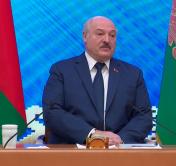 «Раньше летали на самолётах, сейчас пешком пошли». Лукашенко рассказал, как мигранты попадают в Европу