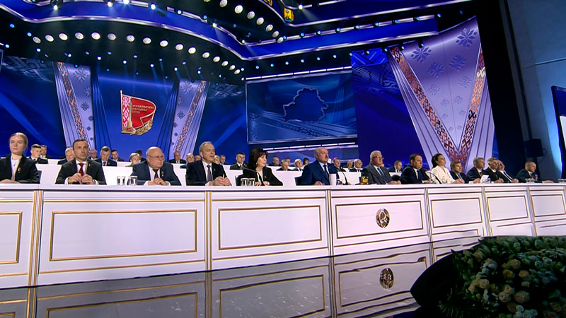 Лукашенко: в развитие Концепции нацбезопасности принимается правовой акт закрытого характера