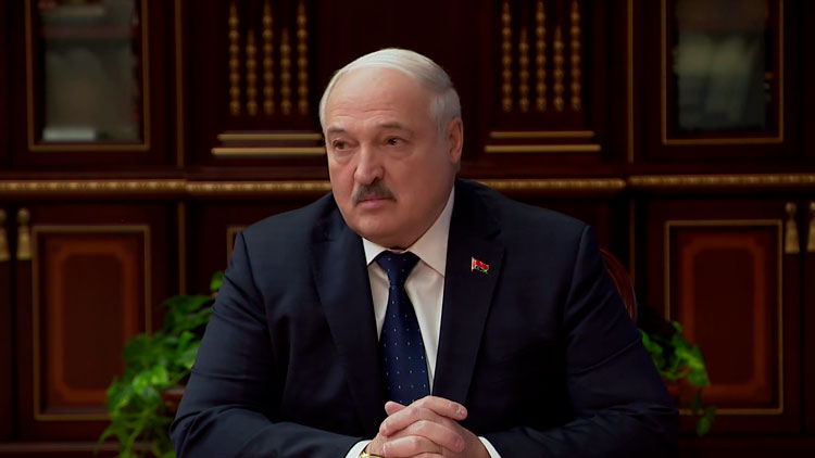 Лукашенко: никто не собирается Дмитрия Пиневича отпускать на покой