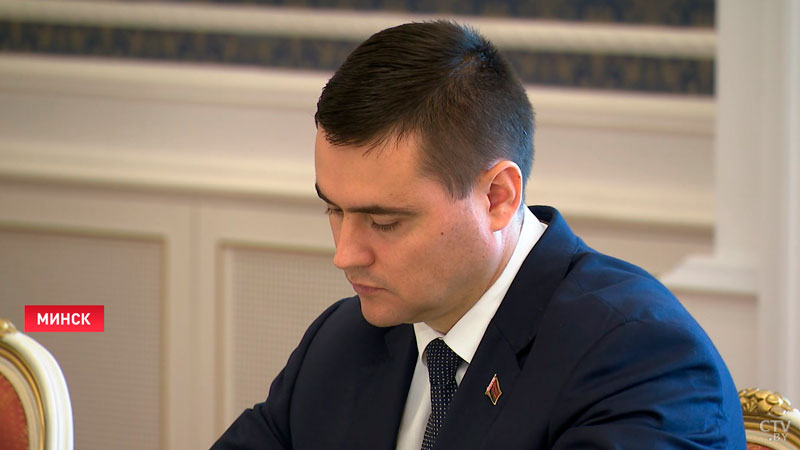 Лукашенко провёл совещание по готовности системы образования к учебному году-7