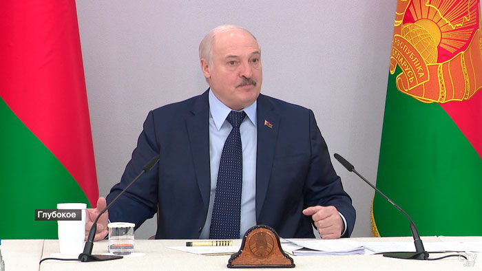 «Начинай с этого, и не надо никого держать». Лукашенко об удачном моменте для АПК Беларуси-4