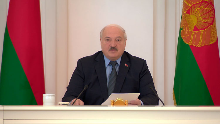 «Чтобы не было потом обид!» Лукашенко пригрозил премьеру отставкой