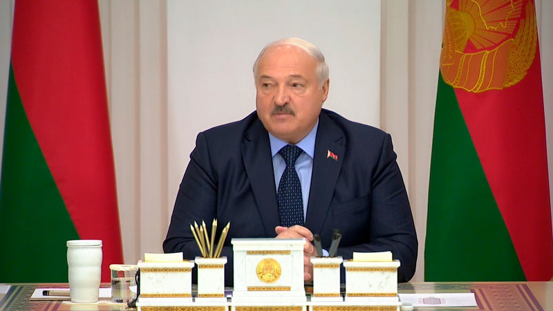 Во Дворце Независимости подводят итоги зарубежного турне Президента
