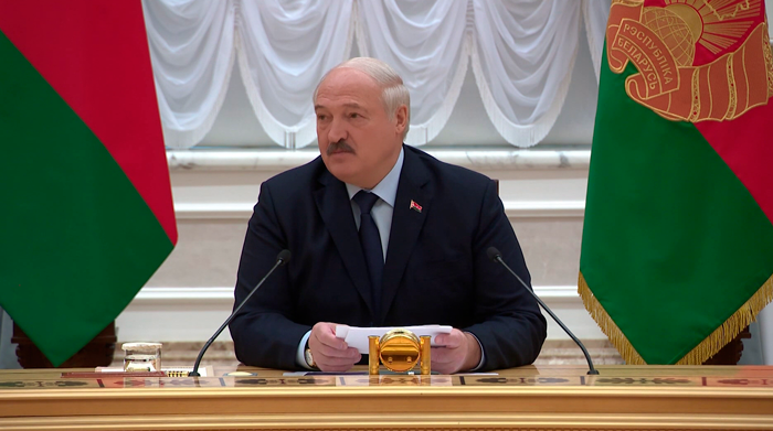 Лукашенко о работе спецслужб СНГ: «Запад об этих контактах мало знает, поэтому не так бесится»