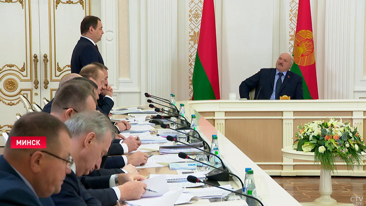 Лукашенко призвал жёстче относится к временщикам-1