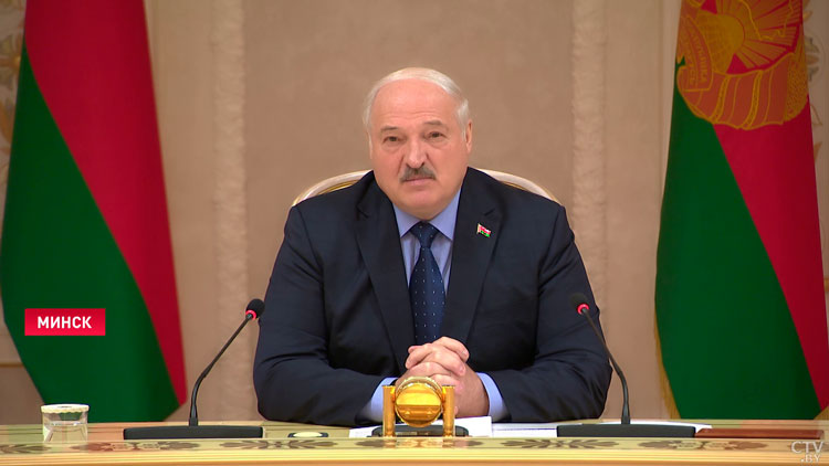 Лукашенко: мы сделаем серьёзную ракету для наших «Полонезов»-4