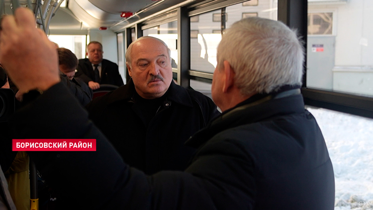 «Лучше спать в цеху тёплом, чем в окопах» – Лукашенко показали электросамосвалы-4
