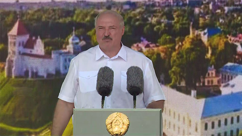 Александр Лукашенко: каково мне было, когда я один пошёл против всего мира и убеждал вас: не надо изоляции!