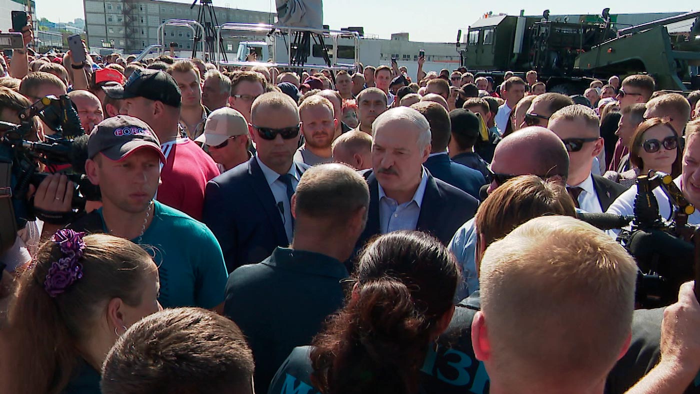 Президент Беларуси: «Требуйте, кричите, но только не останавливайте производства»-4