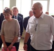 Президент на Оршанской фабрике художественных изделий: «Повыгоняешь отсюда всех начальников, кого сочтёшь нужным»