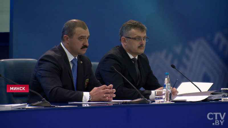 Президент Беларуси о новом назначении Виктора Лукашенко: Ещё колеблюсь, как здесь быть – совмещать ему должность помощника или нет-4