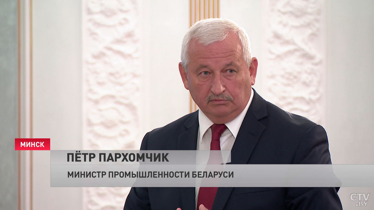 Лукашенко: слушайте, ну сами в тюрьму просятся, приписали ремонт техники, завтра припишут падёж скота-13