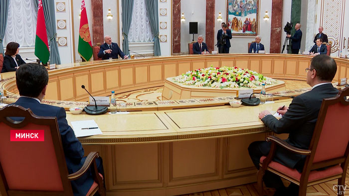 Президент Беларуси: нас обвиняют, что выборы прошли не на каких-то принципах ОБСЕ, а где эти принципы?-7 Президент Беларуси: нас обвиняют, что выборы прошли не на каких-то принципах ОБСЕ, а где эти принципы?-7