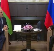 Александр Лукашенко – Владимиру Путину: «Вы поступили очень порядочно, по-человечески. Друг познаётся в беде»