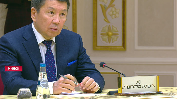 У Александра Лукашенко спросили: «Вдруг вы откажитесь от президентских полномочий?» И вот его ответ-4