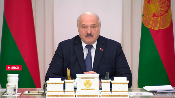 «Как управлял страной, так и управляю». Лукашенко объяснил, почему он прислушивается к силовикам-4