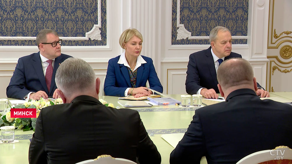 Лукашенко о новой Конституции: любые политические новации должны создавать условия для развития суверенной Беларуси-1