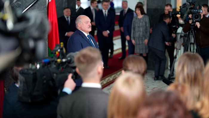 Лукашенко о планах беглых: ни один из вариантов у них, даже самый радикальный, не пройдёт!