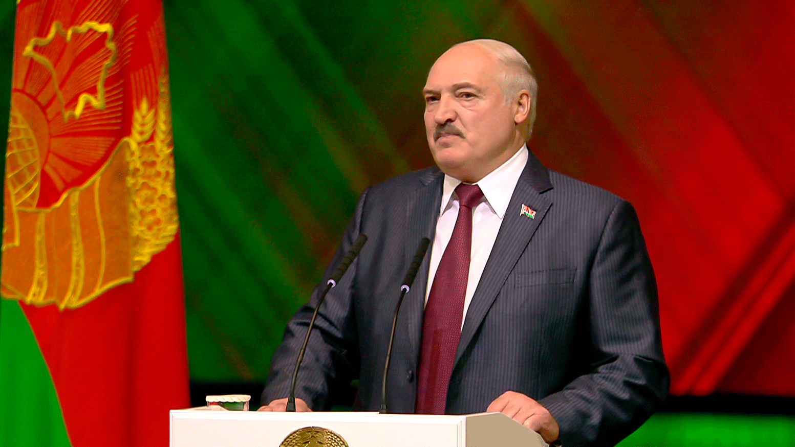 Александр Лукашенко: «Мы никого с президентом России не собираемся шантажировать, особенно ядерным оружием»