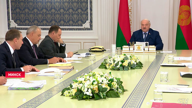 Лукашенко об отношениях с Россией: и стратегические вопросы решены, и тактические-10