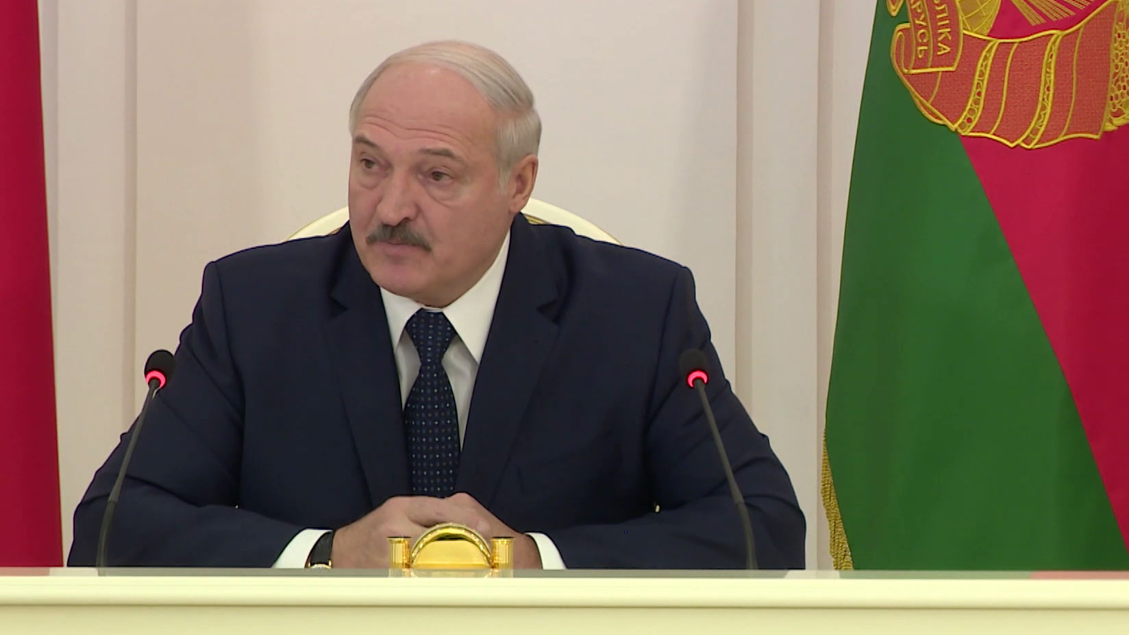 «Слушайте: лука у нас не хватает! Разбирайтесь». Президент о росте цен на имбирь, лимоны и чеснок