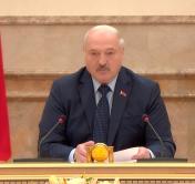Александр Лукашенко: неужели решили отсидеться некоторые, подождать, пока утихнет буря? Так дело дальше не пойдёт