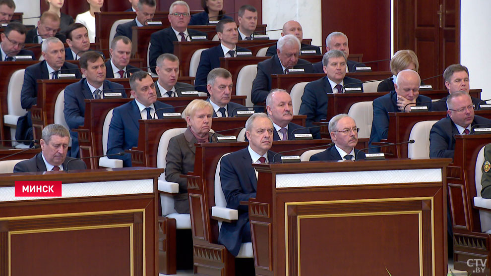 Александр Лукашенко: «Мы для них полигон, экспериментальная площадка перед броском на Восток»-10