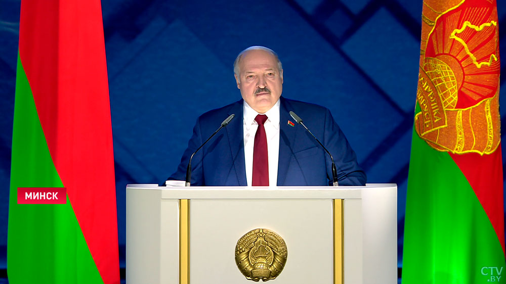 Послание Президента народу и парламенту продолжает возглавлять информленты белорусских и зарубежных СМИ-4