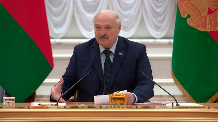 Лукашенко об ОБСЕ: «Никакого обсуждения не надо. Это говорит о том, что надо одно – война» Лукашенко об ОБСЕ: «Никакого обсуждения не надо. Это говорит о том, что надо одно – война»