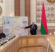 «Это фейки, их специально формируют». Президент Беларуси раскрыл предпосылки ситуации в Украине