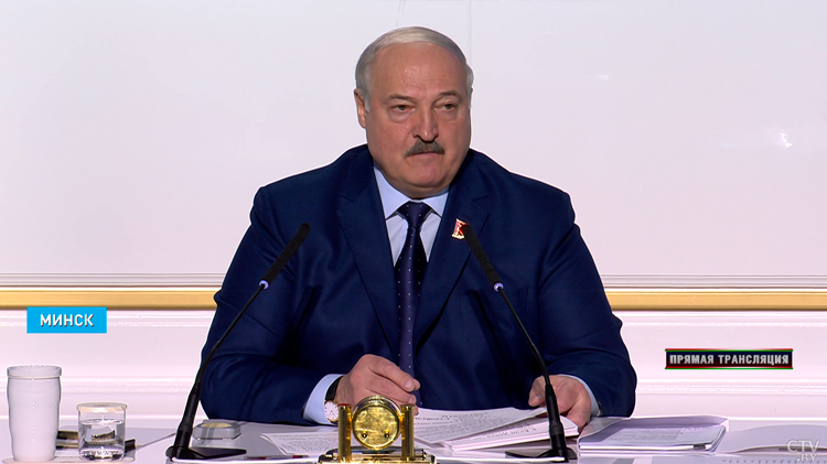 Лукашенко: если сейчас не пойти на переговоры, Украина может прекратить существование-1