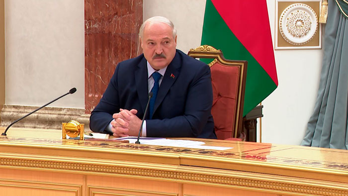 Лукашенко заявил, что бойцы ЧВК «Вагнер» не войдут в Украину с территории Беларуси