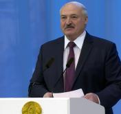 «Здесь – будущее нашей нации». Александр Лукашенко принял участие в новогоднем празднике для детей во Дворце Республики