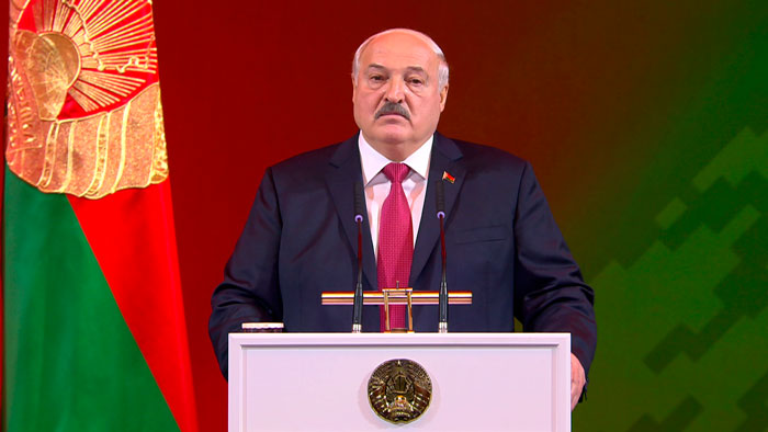 Лукашенко: политика санкционного принуждения делает нас только сильнее!