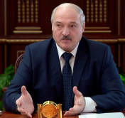 Александр Лукашенко: вы смотрите только, Нину Багинскую не забирайте с площадей