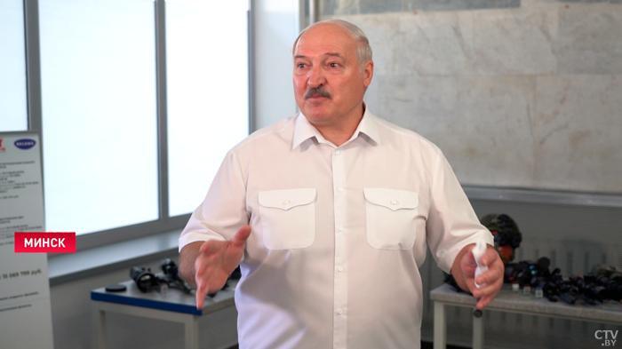 Лукашенко: «Уже гречку вам убираем. Любите вы эту гречку. Я тоже не против»-1
