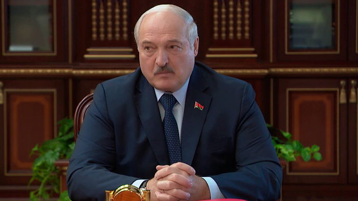 «Подготовили справку, кто такой». Лукашенко о том, что Крутому нужно сделать в России