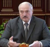 Лукашенко: «Оружие идёт из Украины, тайники найдены уже там, у наших границ»