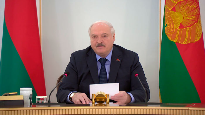 Лукашенко: все так радели за Украину, что отказались пускать к себе украинскую продукцию
