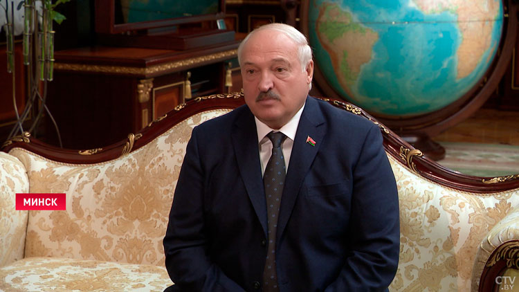 Лукашенко: Россия и Беларусь много делают, чтобы удержать мир от скатывания к самой опасной черте-1