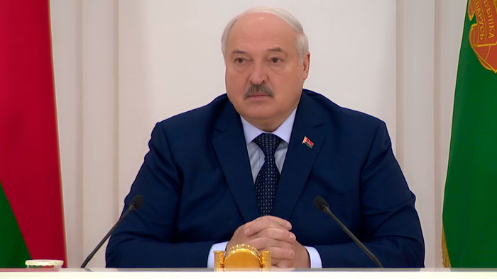 Лукашенко – проверяющим: давления на субъекты хозяйствования и на людей быть не должно!