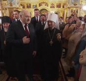 «Если будут проблемы, зовите, я здесь рядом живу». О чём Александр Лукашенко говорил с верующими в Турове?