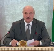 Александр Лукашенко: хочу выразить рабочим большую благодарность и попросить, чтобы они не прятали глаза в асфальт